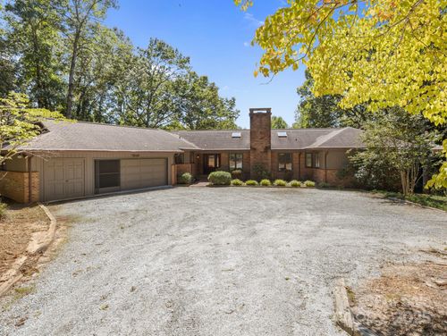 831 Hooper Creek Rd, Tryon, NC, 28782-6608 | Card Image