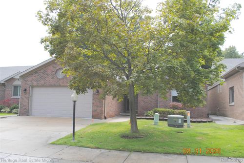 380 Walnut Dr, South Lyon, MI, 48178-9042 | Card Image