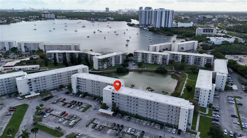 h607-2855 Leonard Dr, Aventura, FL, 33160-3946 | Card Image