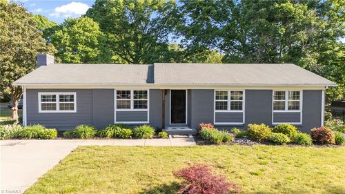 116 Ogden School Rd, Kernersville, NC, 27284-3943 | Card Image