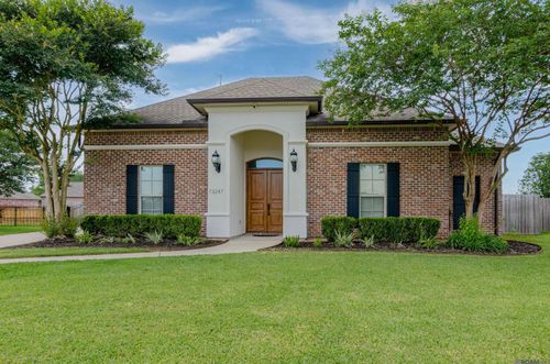 13247 Cypress Swamp Dr, Geismar, LA, 70734-3062 | Card Image