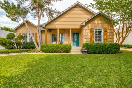 514 N 1st St, Midlothian, TX, 76065-2505 | Card Image