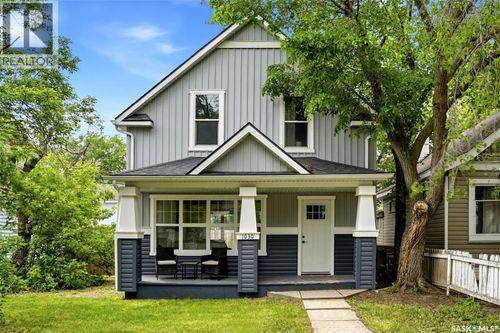 1030 Connaught Ave, Moose Jaw, SK, S6H4B5 | Card Image