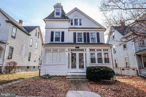 4215 Connecticut Ave, BALTIMORE, MD, 21229-3692 | Card Image