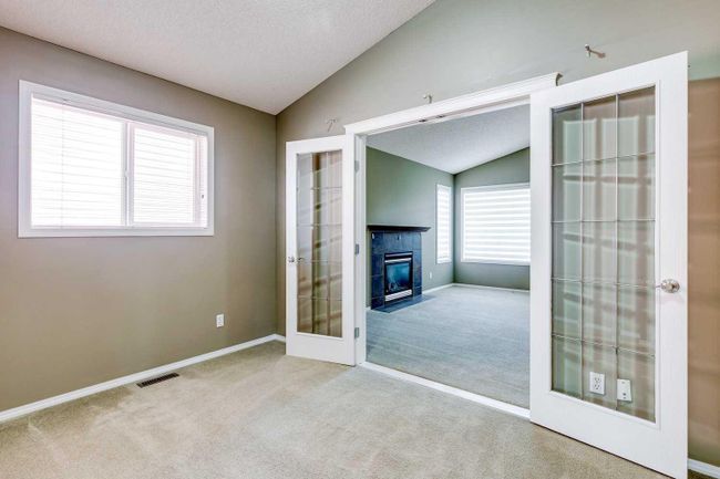 25 Martha's Green Ne, House detached with 4 bedrooms, 2 bathrooms and 4 parking in Calgary AB | Image 7