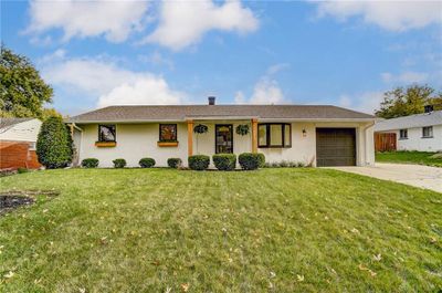 650 Cherry Blossom Drive, House other with 3 bedrooms, 1 bathrooms and null parking in West Carrollton OH | Image 2