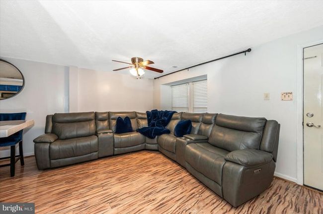 558 Hollyberry Way, Townhouse with 3 bedrooms, 3 bathrooms and null parking in FREDERICK MD | Image 18