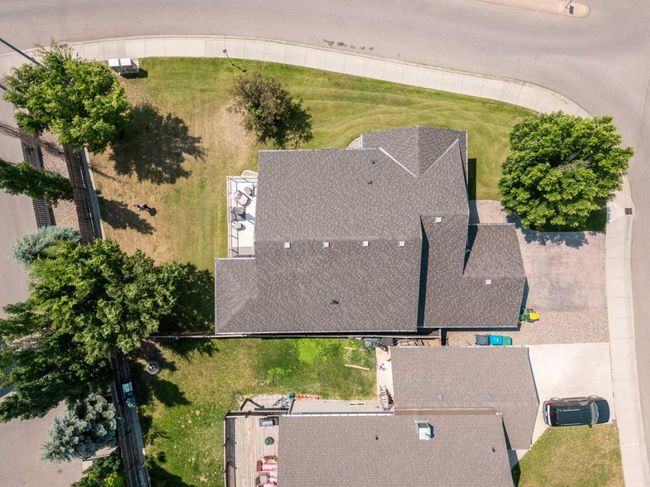 208 Mt Sunburst Place W, House other with 4 bedrooms, 3 bathrooms and 4 parking in Lethbridge AB | Image 46