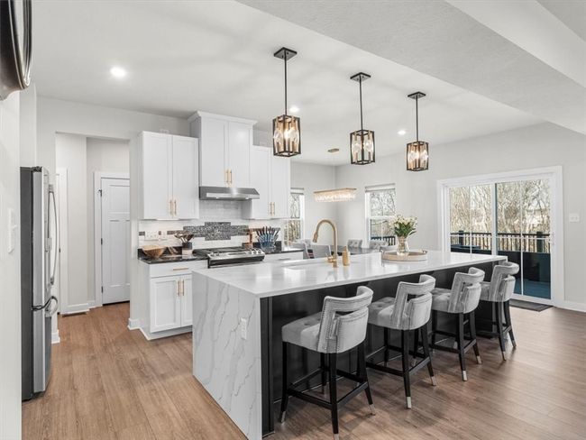 127 Red Horse Dr, House other with 4 bedrooms, 4 bathrooms and 4 parking in Sarver PA | Image 5