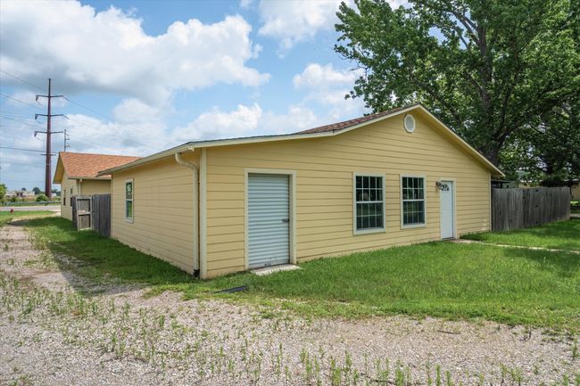 1118 E Goode St, House other with 4 bedrooms, 3 bathrooms and null parking in Quitman TX | Image 24