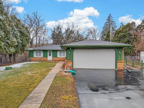 W231S2543 Racine Avenue, Waukesha, WI, 53186 | Card Image