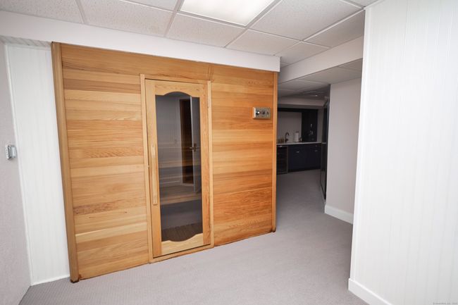 Sauna | Image 27