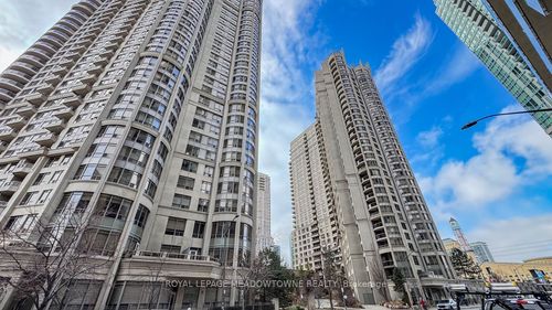 927-3888 Duke Of York Blvd, Mississauga, ON, L5B4P5 | Card Image