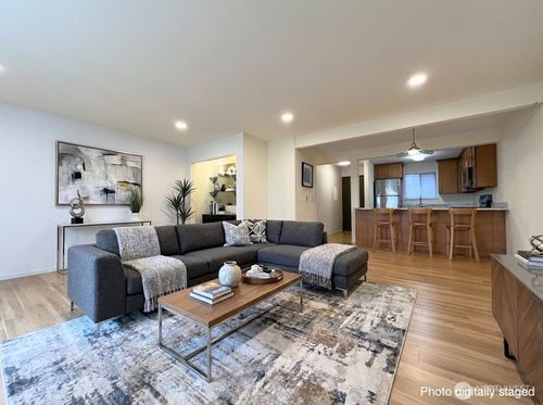 103-210 Boylston Ave E, Seattle, WA, 98102-5652 | Card Image