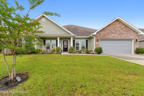 10620 Chapelwood Dr, Gulfport, MS, 39503-8459 | Card Image