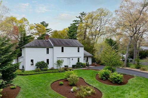 39 Rosewood Ln, Cotuit, MA, 02635-2307 | Card Image