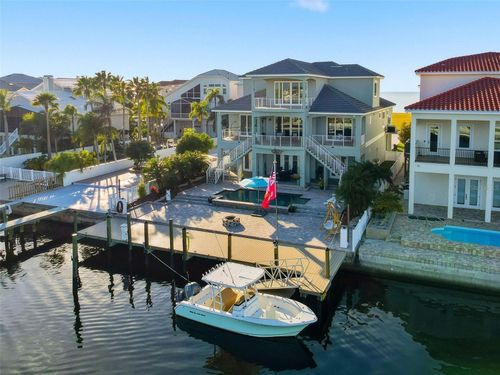 5142 Westshore Dr, NEW PORT RICHEY, FL, 34652-8007 | Card Image