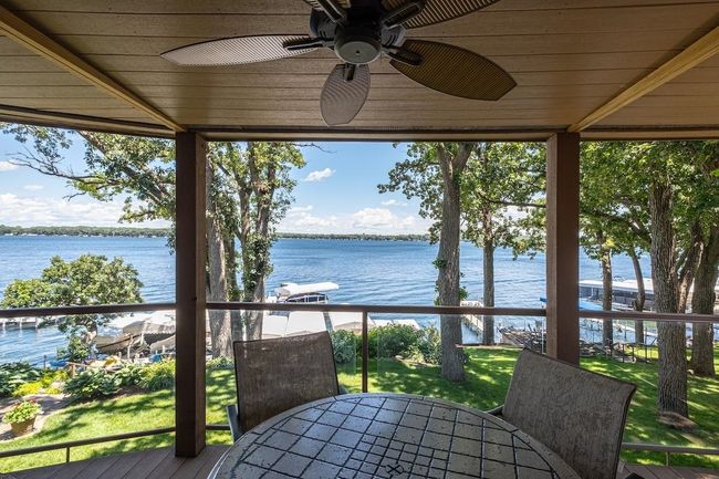 UNIT-4 - 16978 S Inner Ln, Condo with 3 bedrooms, 2 bathrooms and null parking in Spirit Lake IA | Image 7