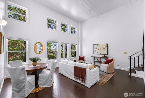 302-1201 11th St, Bellingham, WA, 98225-7065 | Card Image