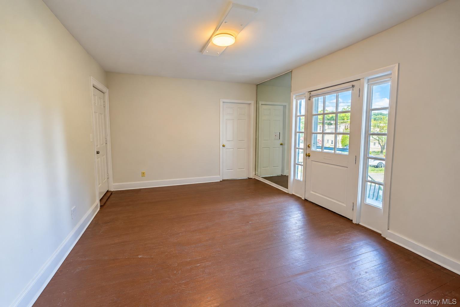 Residential Lease in Greenburgh 4