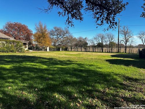 2848 Rock Barn Dr, Kerrville, TX, 78028-8054 | Card Image
