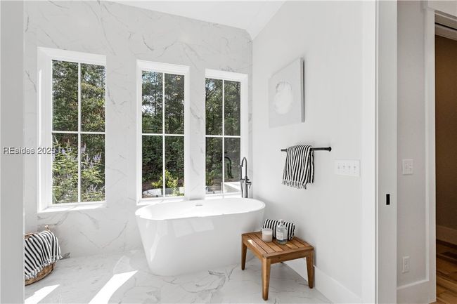 49 Oldfield Village Rd, House other with 5 bedrooms, 5 bathrooms and null parking in Bluffton SC | Image 37