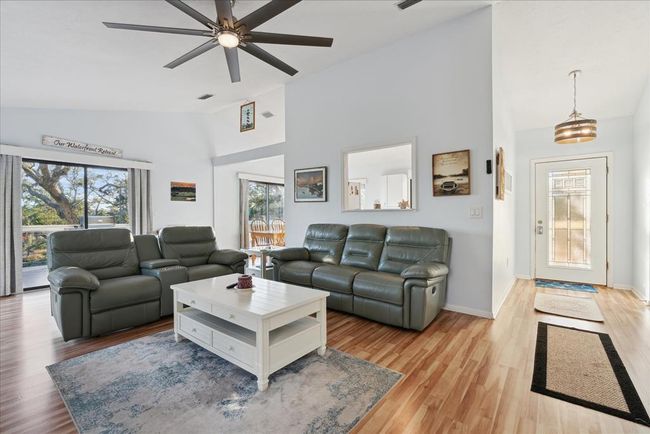 12631 Hodgson Ave, House other with 2 bedrooms, 2 bathrooms and 2 parking in CEDAR KEY FL | Image 5
