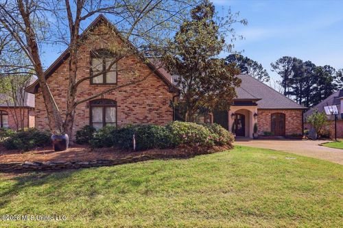 516 Silverstone Dr, Madison, MS, 39110-7647 | Card Image
