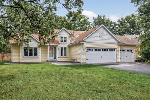 9459 Jamestown St Ne, Blaine, MN, 55449-6718 | Card Image