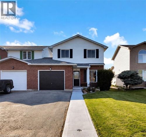 26 Scottacres Boulevard, Caledonia, ON, N3W2K2 | Card Image