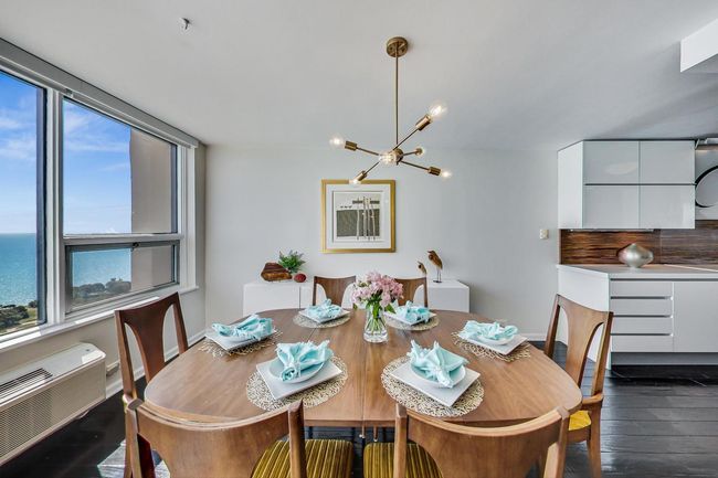 APT-28C - 5733 N Sheridan Rd, Home with 2 bedrooms, 2 bathrooms and 1 parking in Chicago IL | Image 13