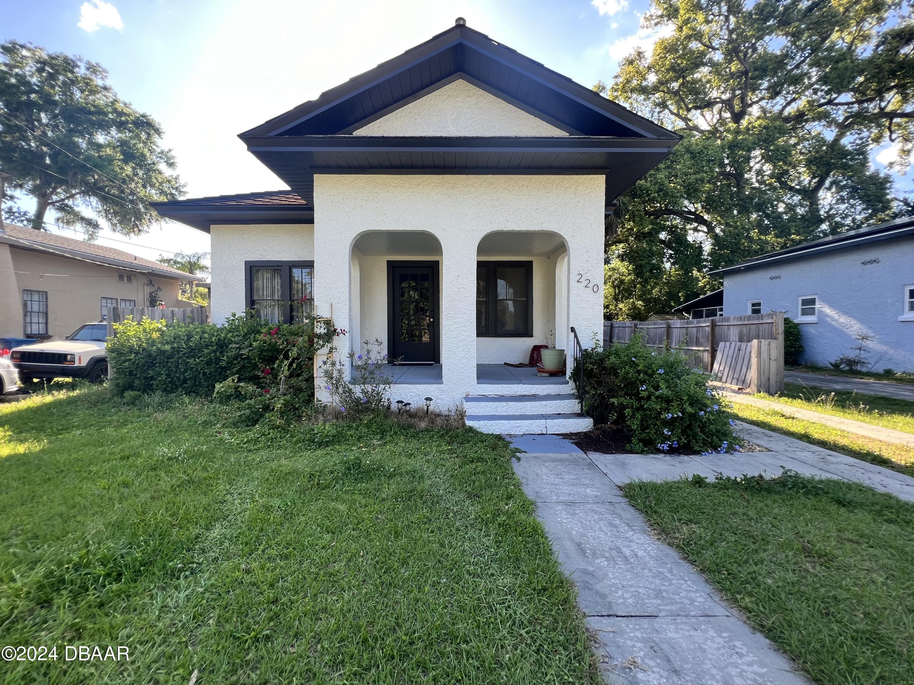 Leon Ave, Deland, FL 32720