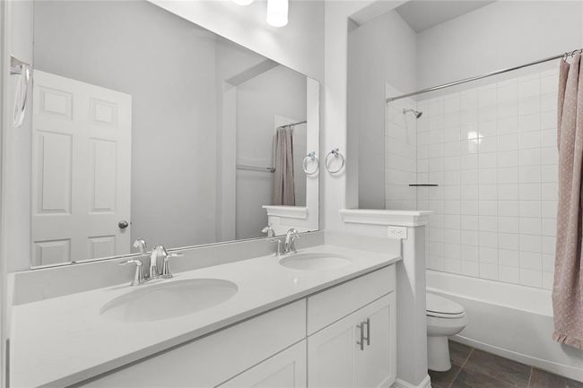 6026 Lake Bridge Ln, House other with 4 bedrooms, 4 bathrooms and 2 parking in Manvel TX | Image 40