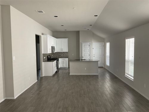 unit-99-2800 Joe Dimaggio Blvd, Round Rock, TX, 78665-3950 | Card Image