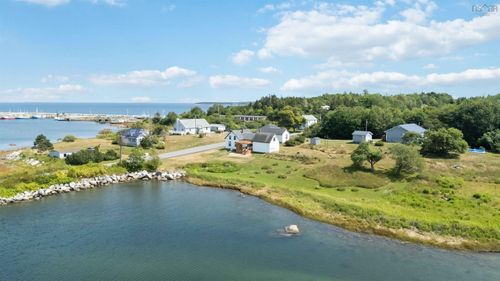 226 Central Port Mouton Rd, Port Mouton, NS, B0T1T0 | Card Image