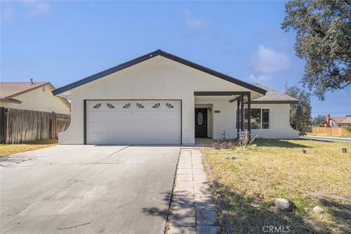 917 Renee St, Redlands, CA, 92374-3835 | Card Image