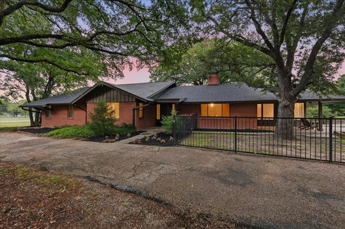 3694 Green Meadow Ln, Flower Mound, TX, 75022-6601 | Card Image
