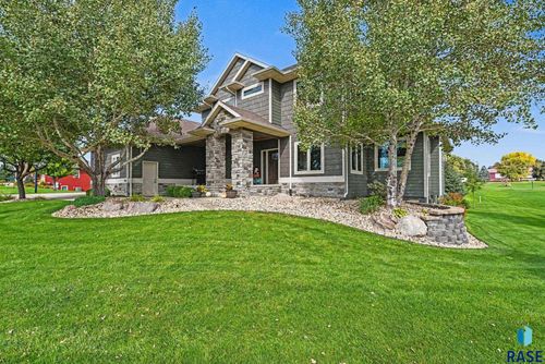 906 Tee Off Trl Trail, Dell Rapids, SD, 57022 | Card Image