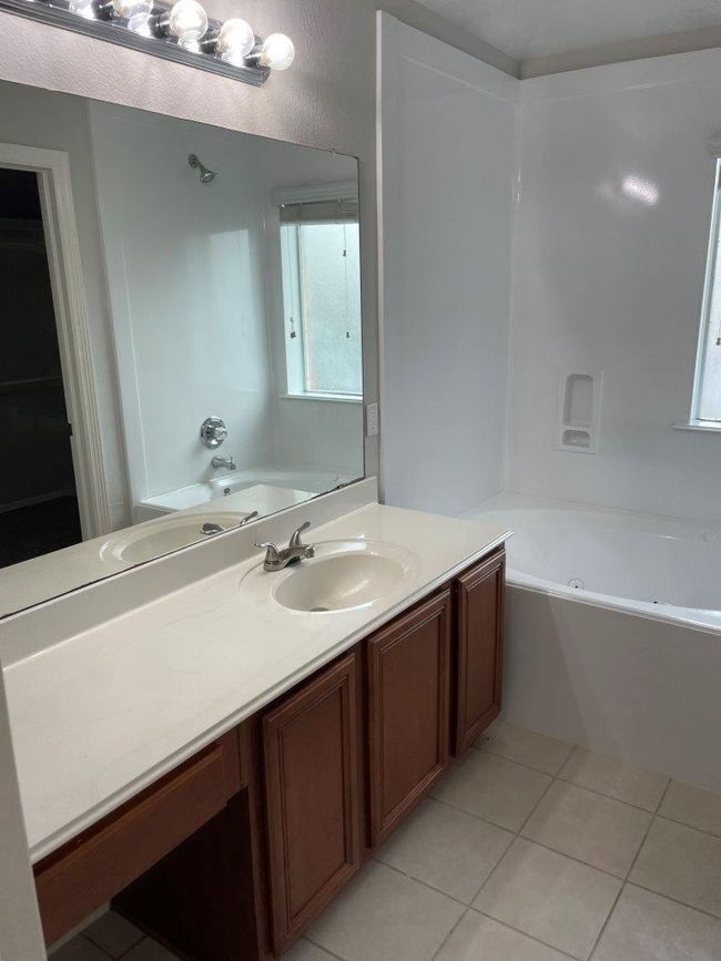 827 Chase View Dr, House other with 4 bedrooms, 3 bathrooms and 2 parking in Bacliff TX | Image 23