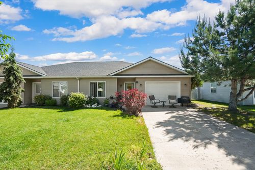126 Empire Loop, Kalispell, MT, 59901 | Card Image