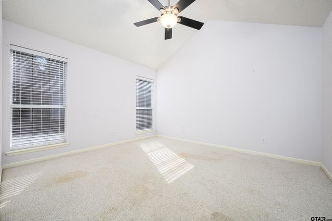 153 Candlelight Cv, House other with 3 bedrooms, 2 bathrooms and null parking in Holly Lake Ranch TX | Image 11