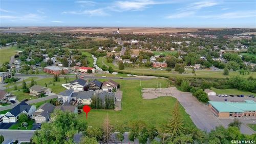 30-533 4th Avenue Ne, Swift Current, SK, S9H2J9 | Card Image