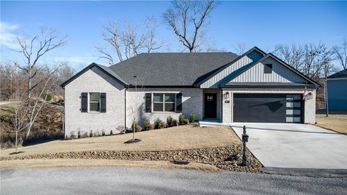 2 Anchinleck Cir, Bella Vista, AR, 72715-5082 | Card Image
