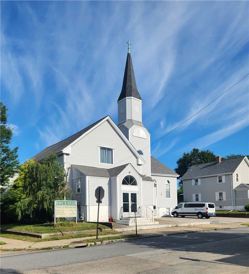 251 Magnolia St, Cranston, RI, 02910-3524 | Card Image