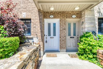 17 - 1812 Burnhamthorpe Rd E, Home with 3 bedrooms, 3 bathrooms and 2 parking in Mississauga ON | Image 2