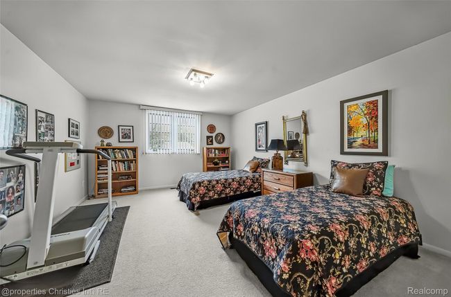 Bedroom 2 on 2nd floor | Image 22