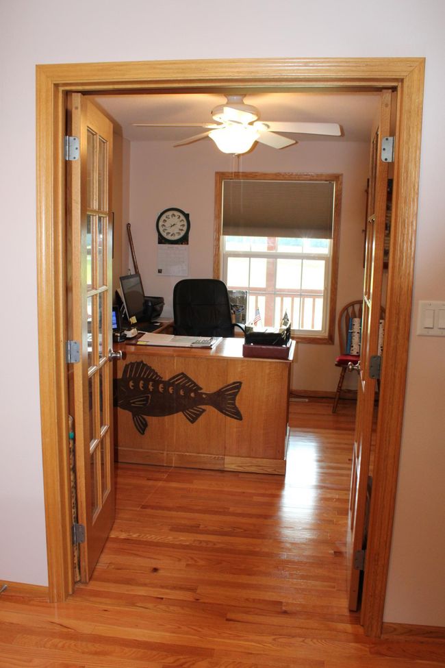 Office space, could also be used as another bedroom. | Image 42