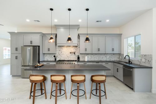 5049 E Shaw Butte Dr, Scottsdale, AZ, 85254-4664 | Card Image