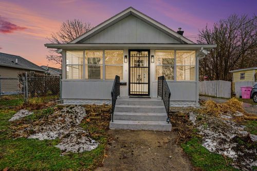 920 Cherry St, Niles, MI, 49120-3249 | Card Image