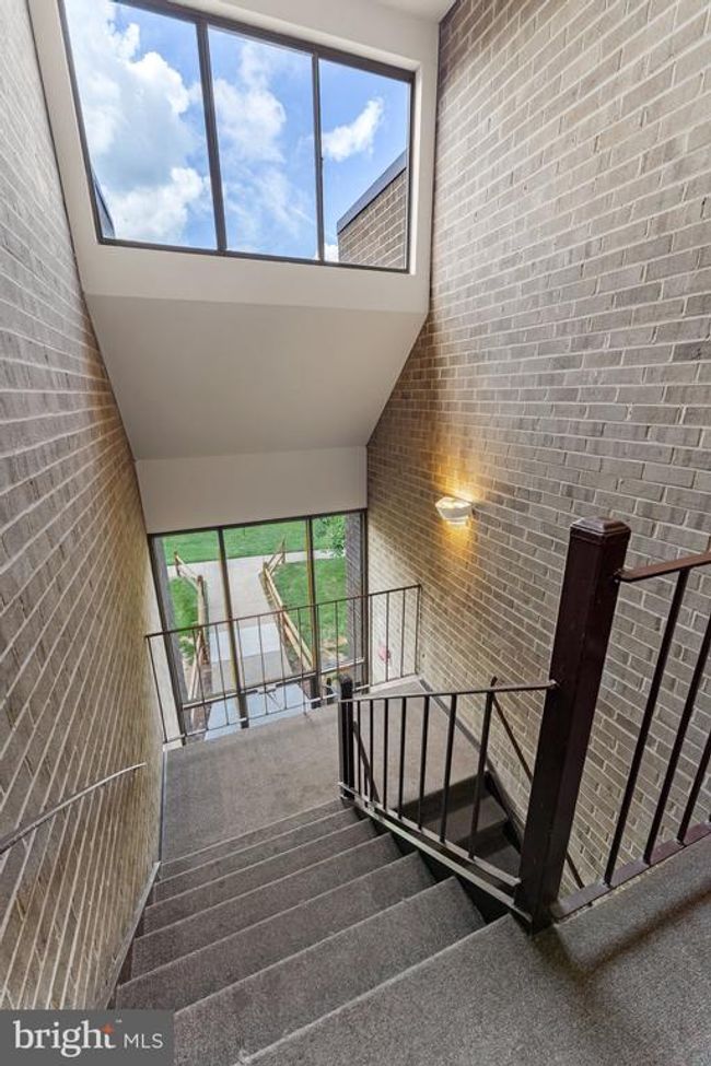 APT-201 - 7599 Gales Ct, Condo with 2 bedrooms, 2 bathrooms and null parking in MANASSAS VA | Image 10